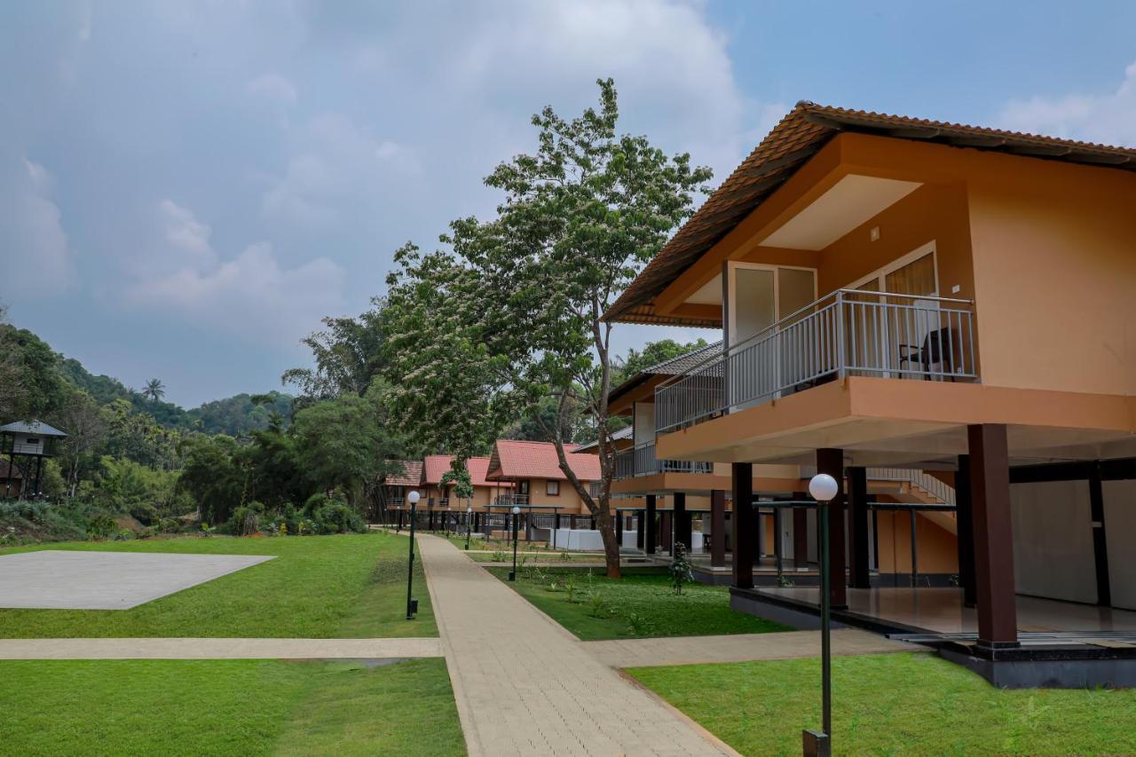 Sterling Vythiri Wayanad Hotel Exterior photo